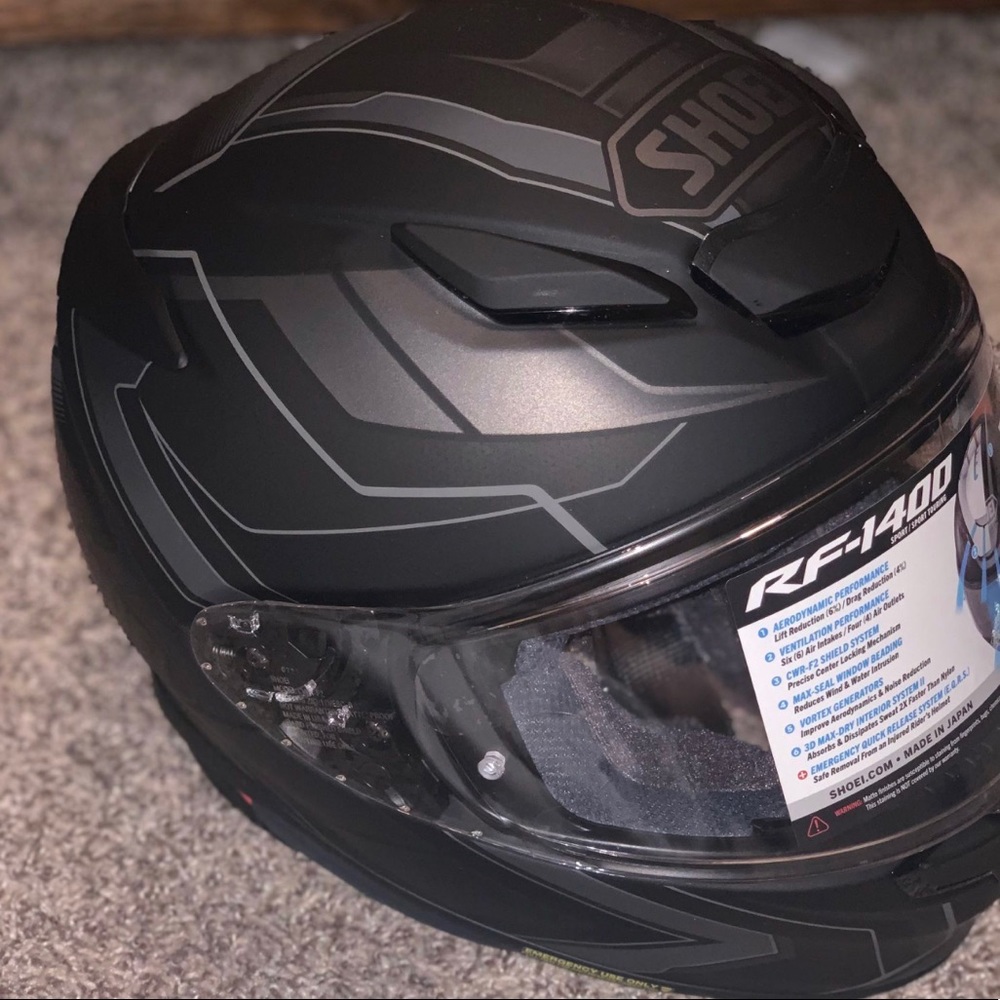 SHOEI RF 1400 brand new in a box, size M black n grey. +Cardo packtalk slim